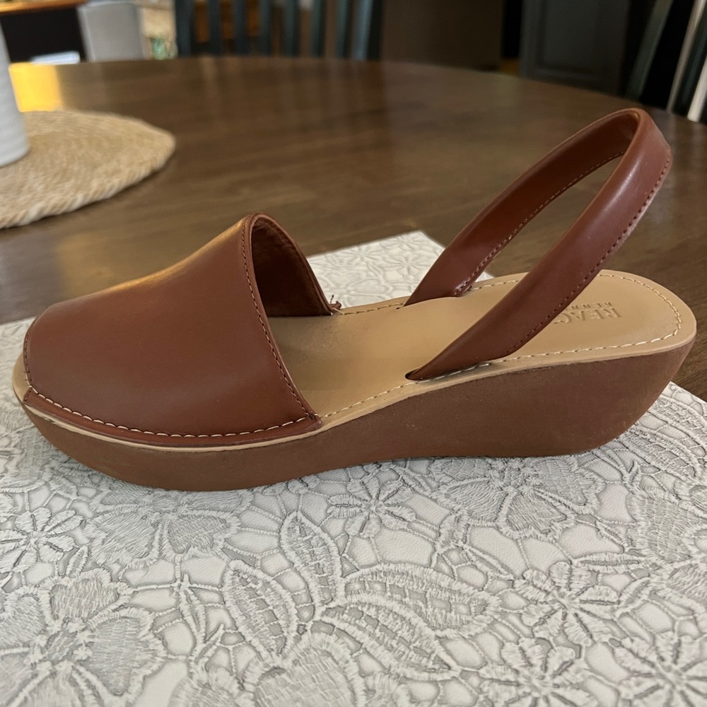 Kenneth Cole sling back sandals like new worn once only